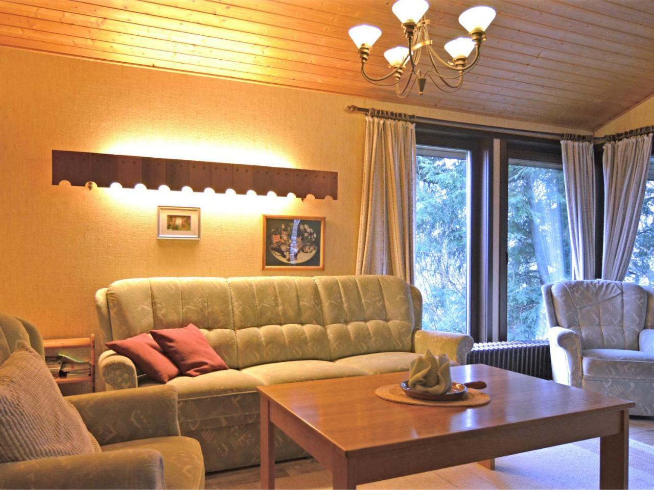 Furnished Bungalow With Peaceful Neighbourhood Meschede Exterior photo